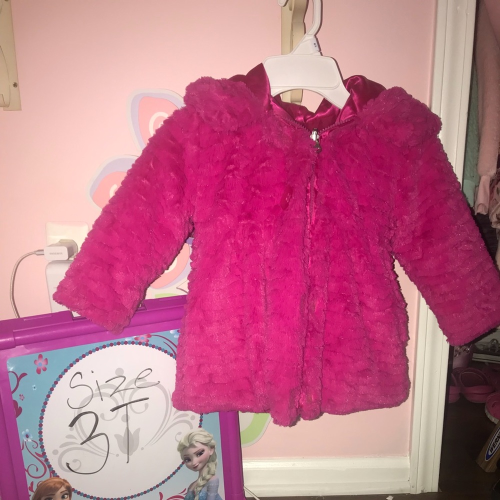 Reversible fuchsia faux fur jacket STUNNINGGGG